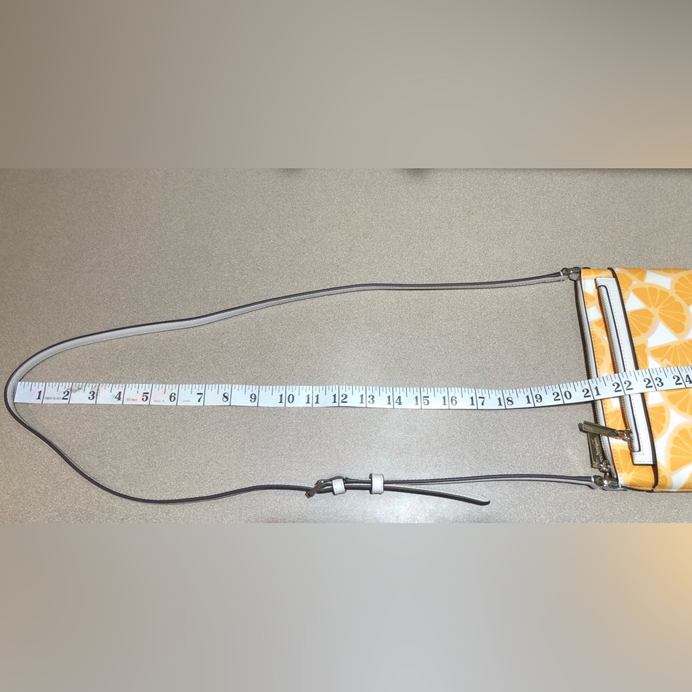 Kate Spade Orange Slice Crossbody Bag in Orange and White - Picture 3 of 9